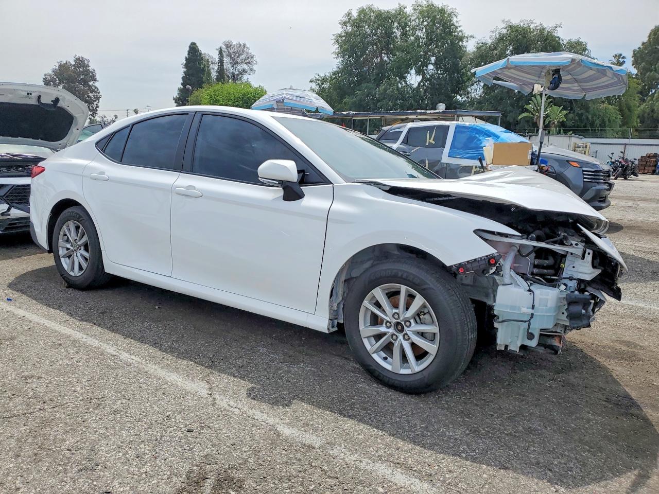 2025 TOYOTA CAMRY
