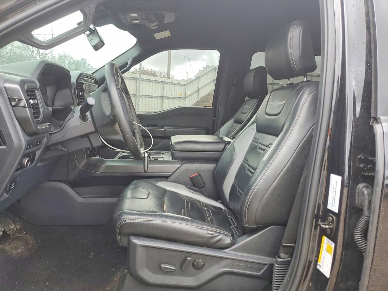 2024 FORD F150