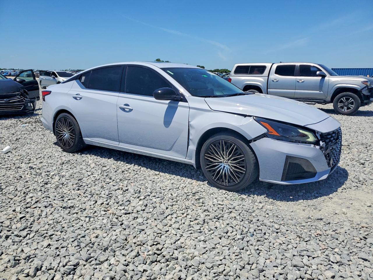 2023 NISSAN ALTIMA