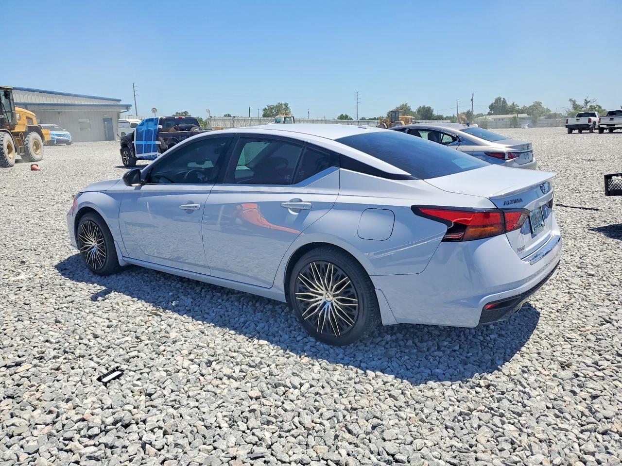 2023 NISSAN ALTIMA