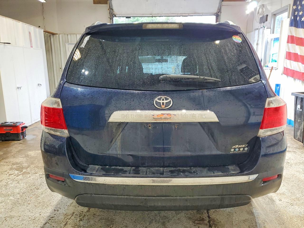 2011 TOYOTA HIGHLANDER