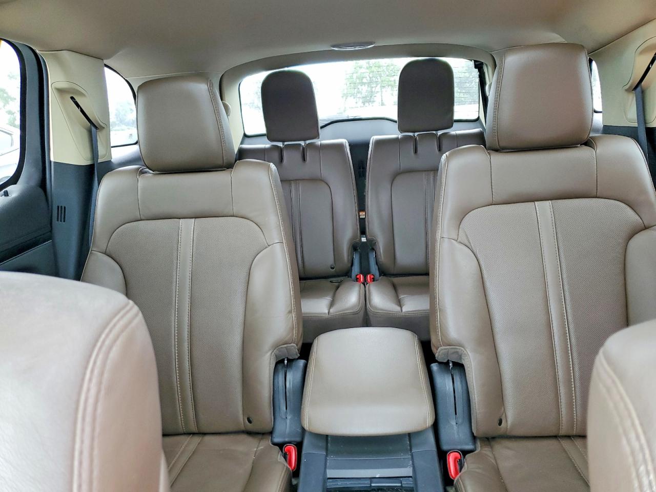 2013 LINCOLN MKT