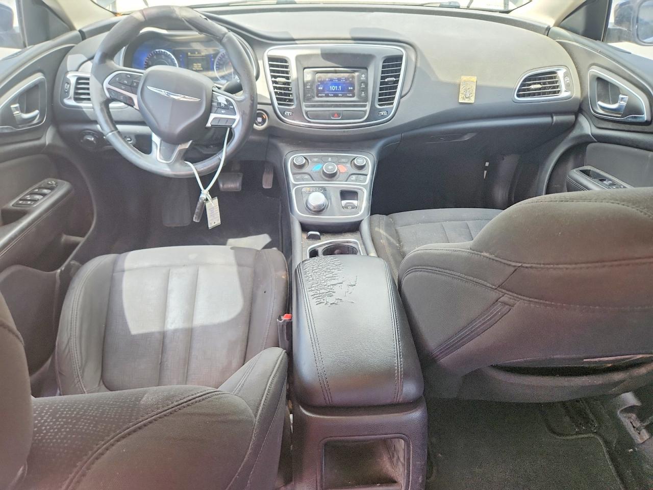 2016 CHRYSLER 200