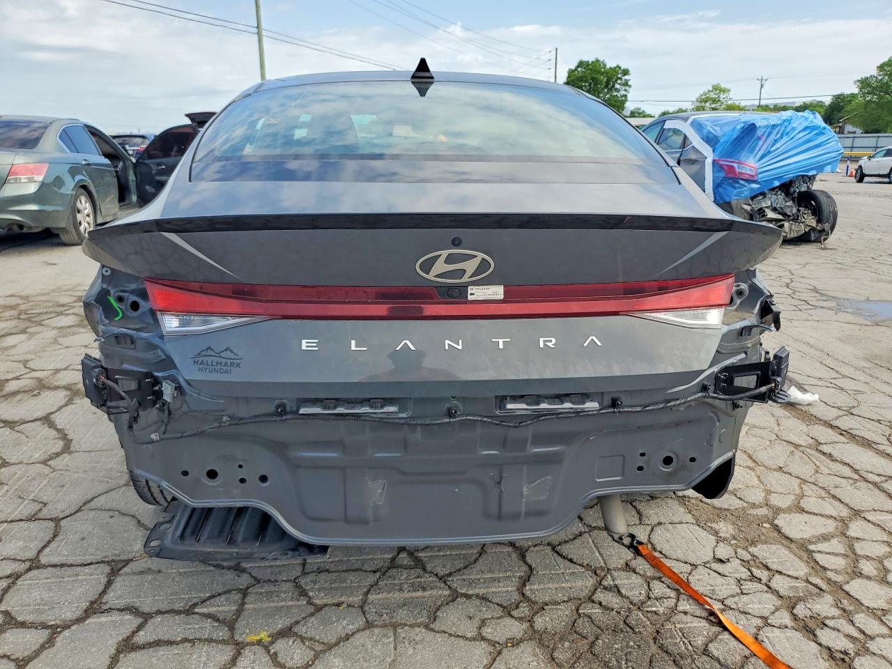 2025 HYUNDAI ELANTRA