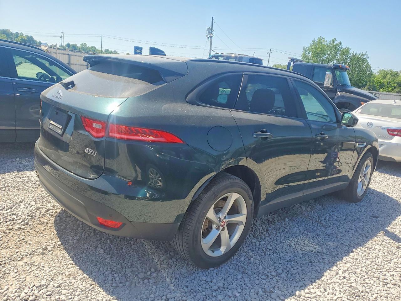 2017 JAGUAR F-PACE