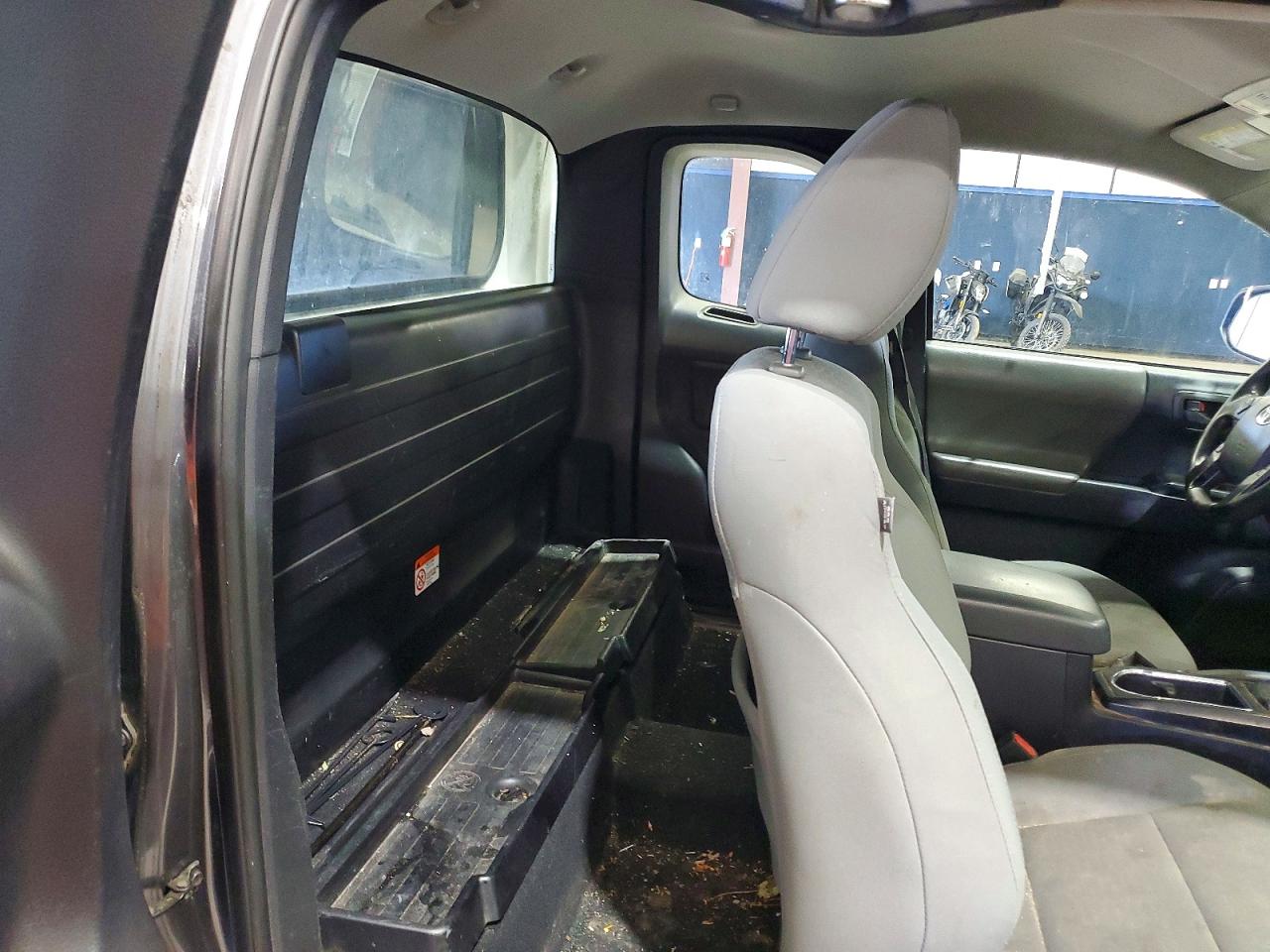 2018 TOYOTA TACOMA