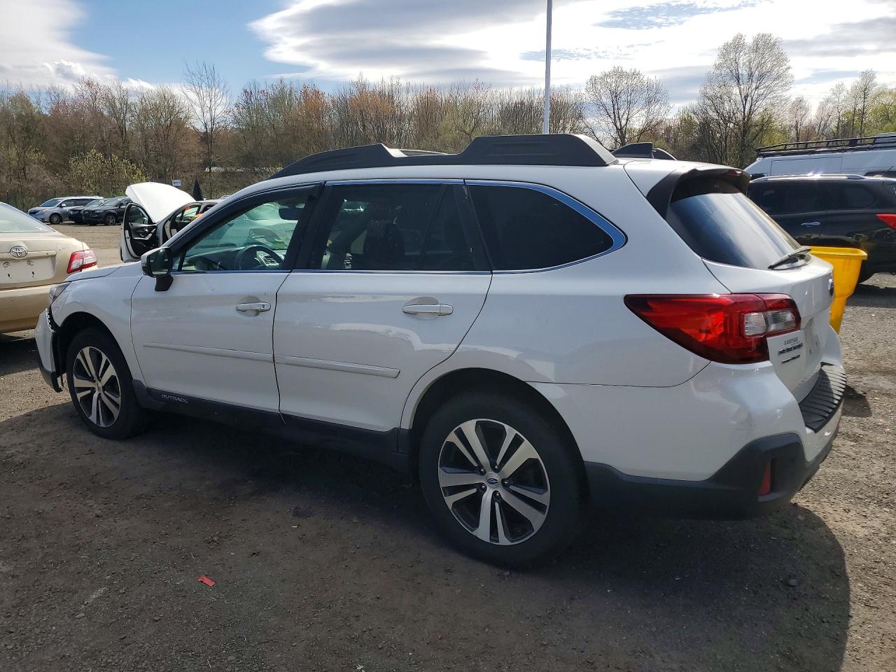 2018 SUBARU OUTBACK