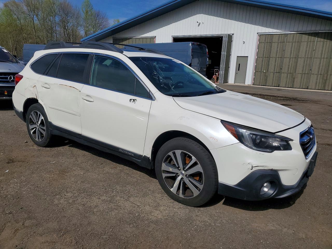 2018 SUBARU OUTBACK