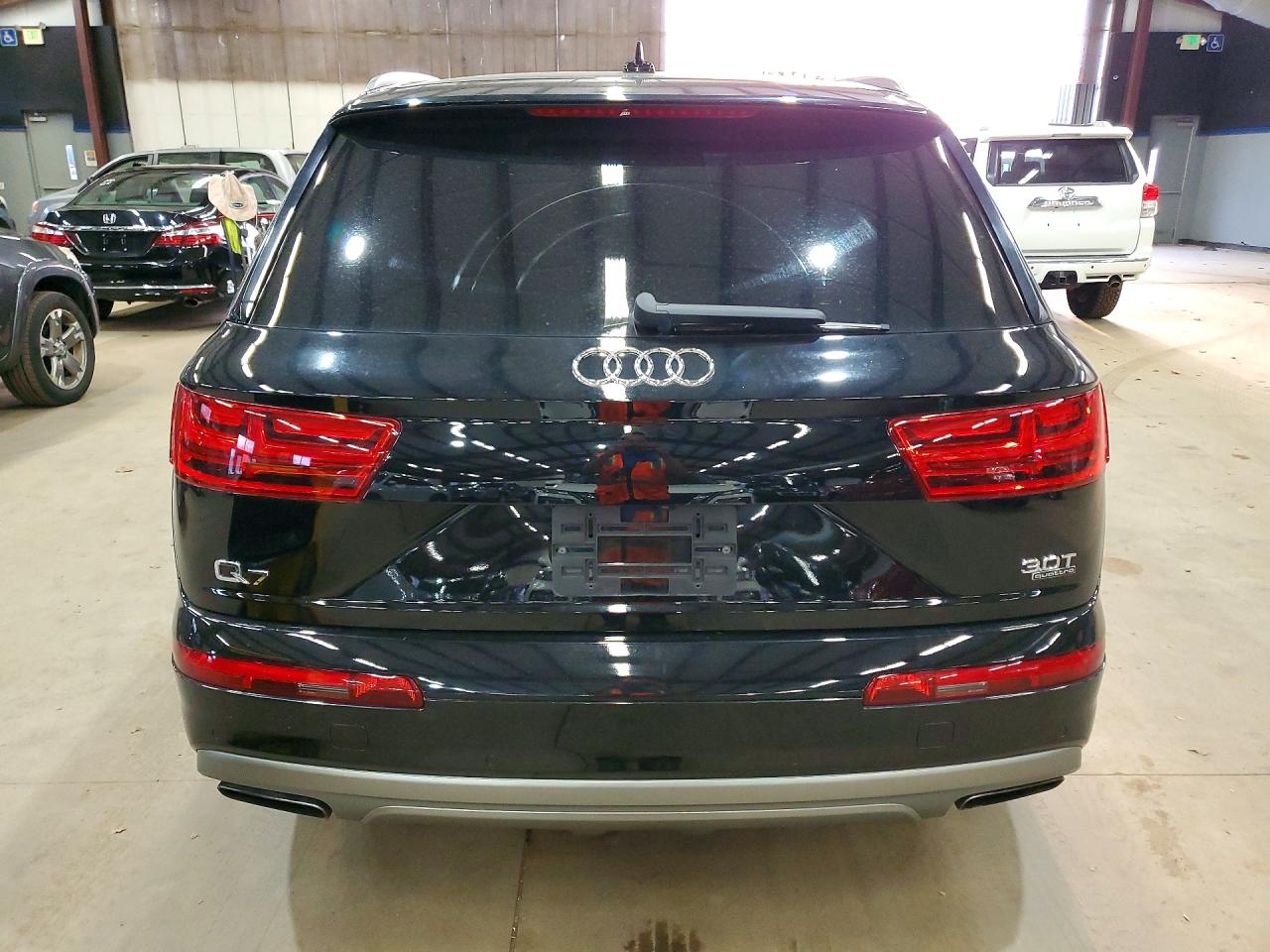 2017 AUDI Q7
