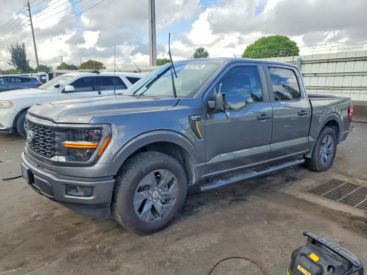 2025 FORD F150