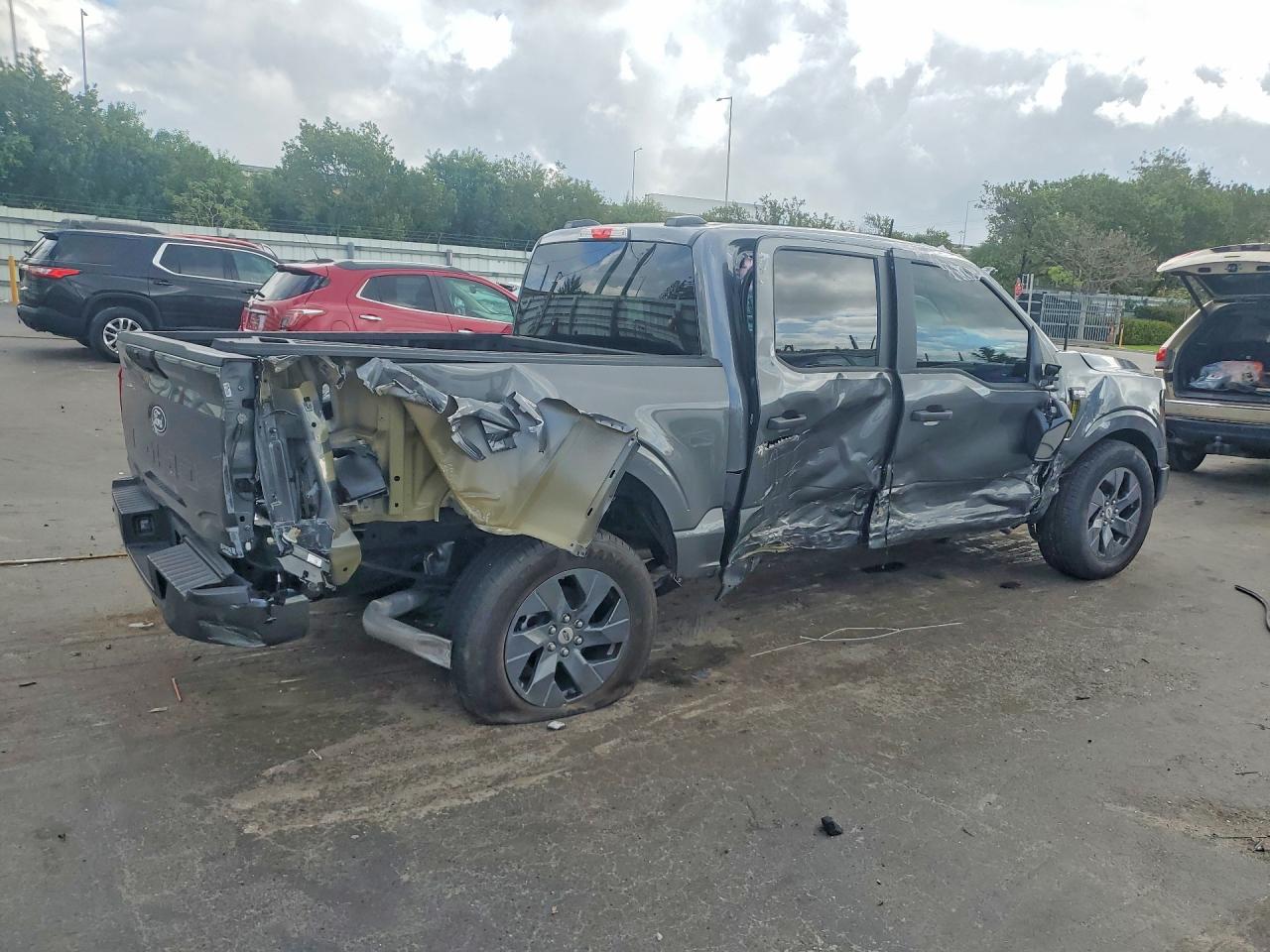 2025 FORD F150