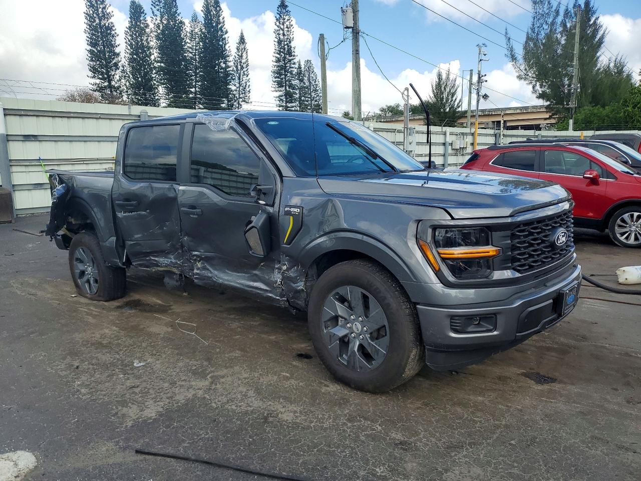 2025 FORD F150