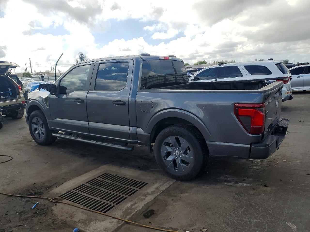 2025 FORD F150