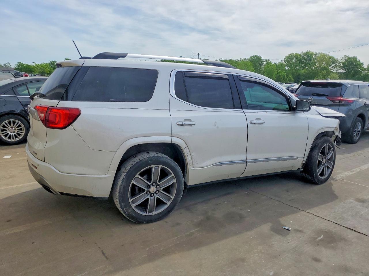 2017 GMC ACADIA DEN