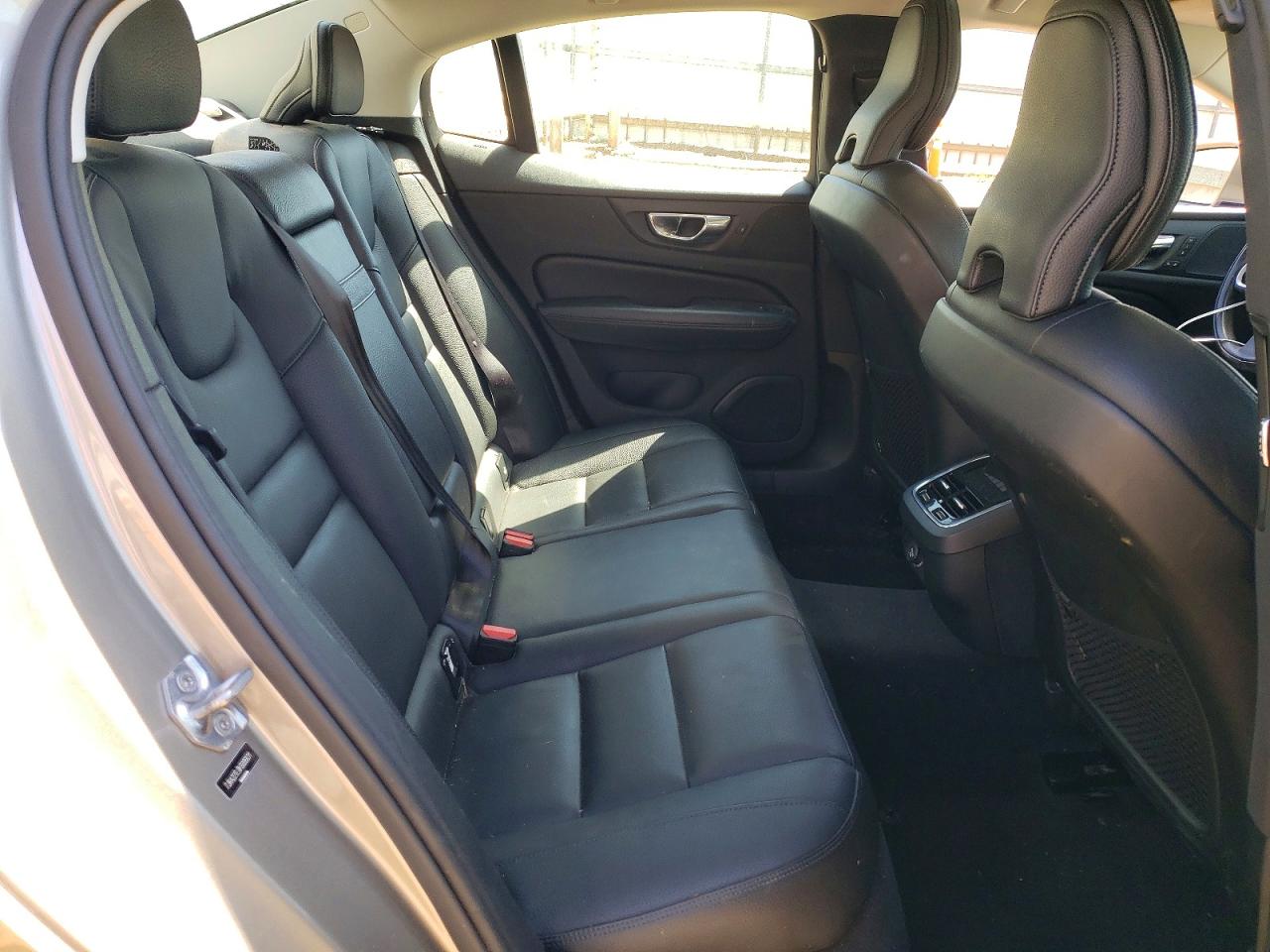 2019 VOLVO S60