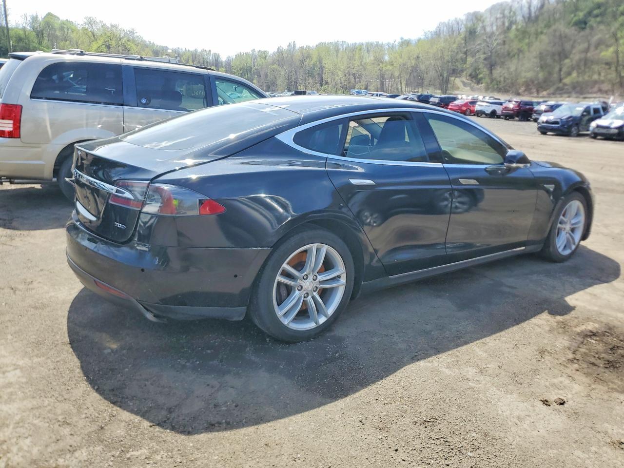 2015 TESLA MODEL S