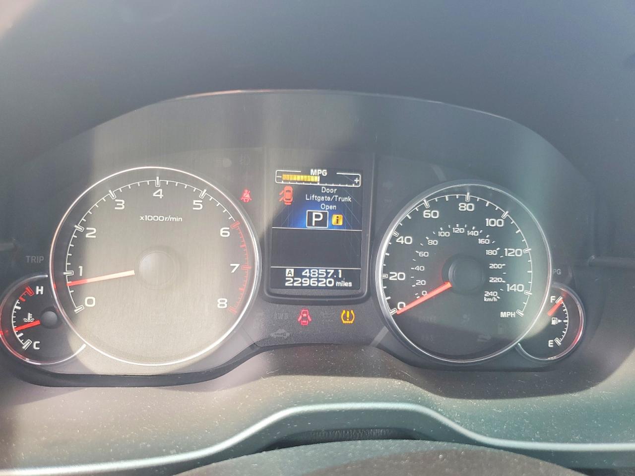 2014 SUBARU LEGACY