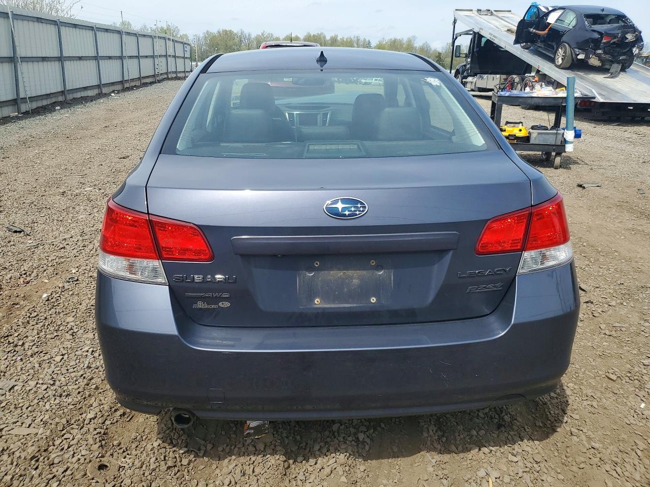 2014 SUBARU LEGACY