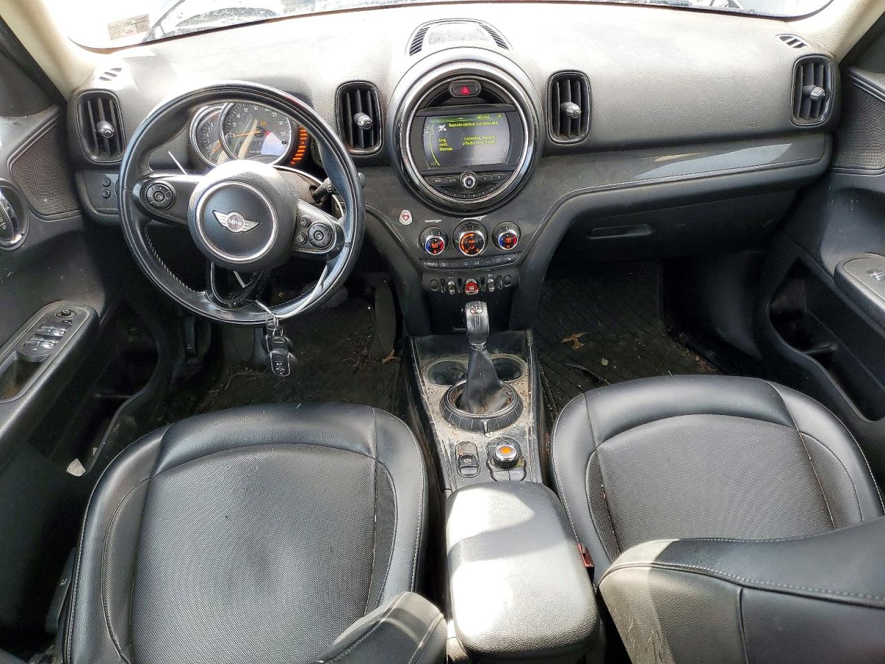 2017 MINI COOPER