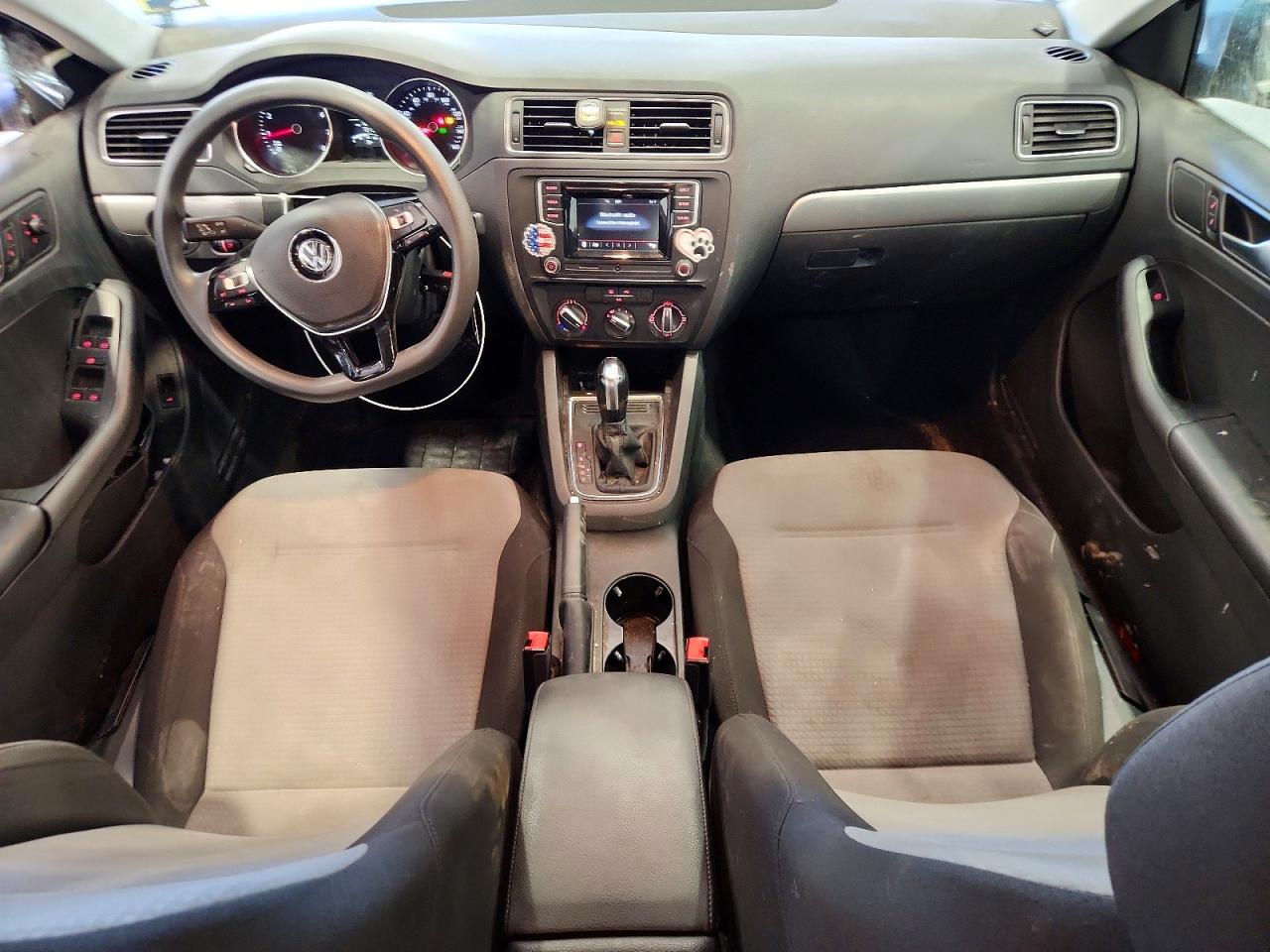 2017 VOLKSWAGEN JETTA