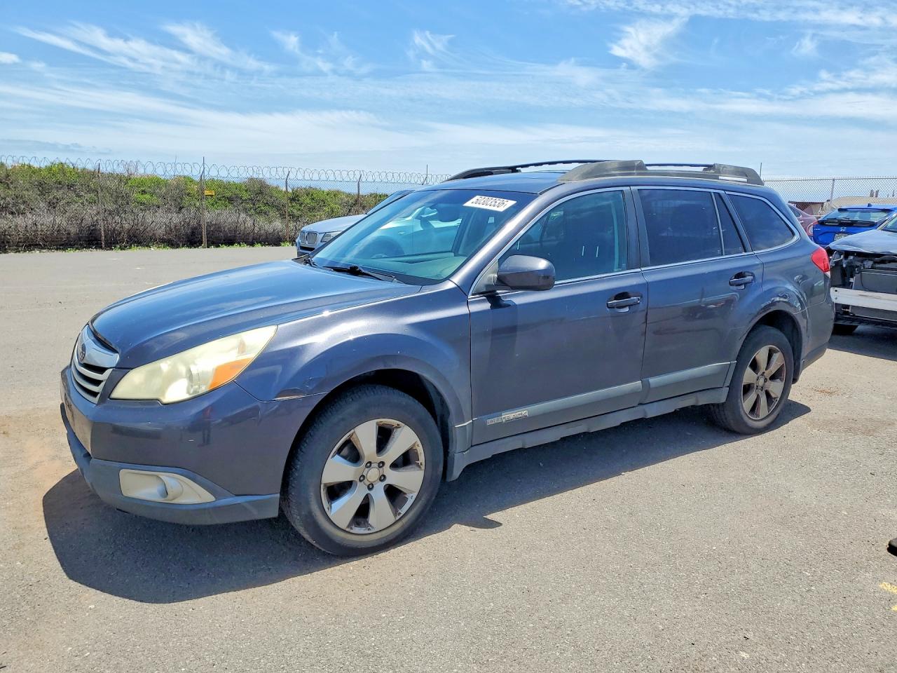 2011 SUBARU OUTBACK