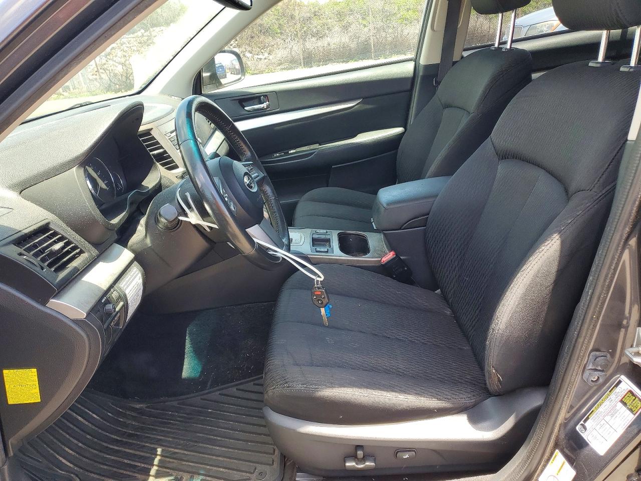 2011 SUBARU OUTBACK