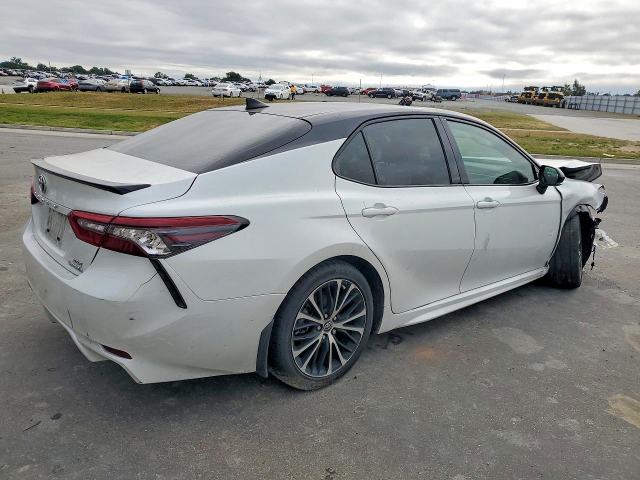 2023 TOYOTA CAMRY