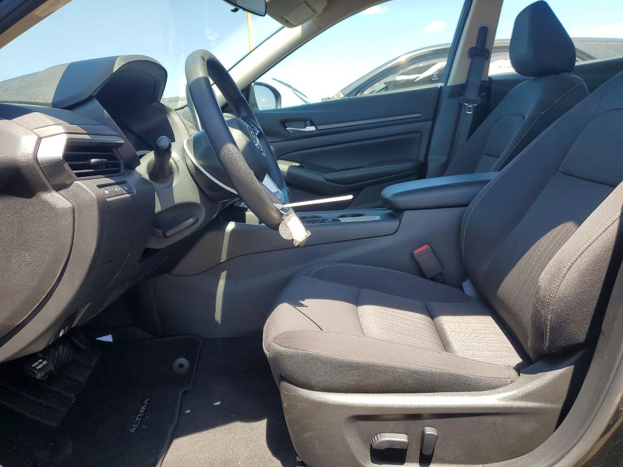 2025 NISSAN ALTIMA