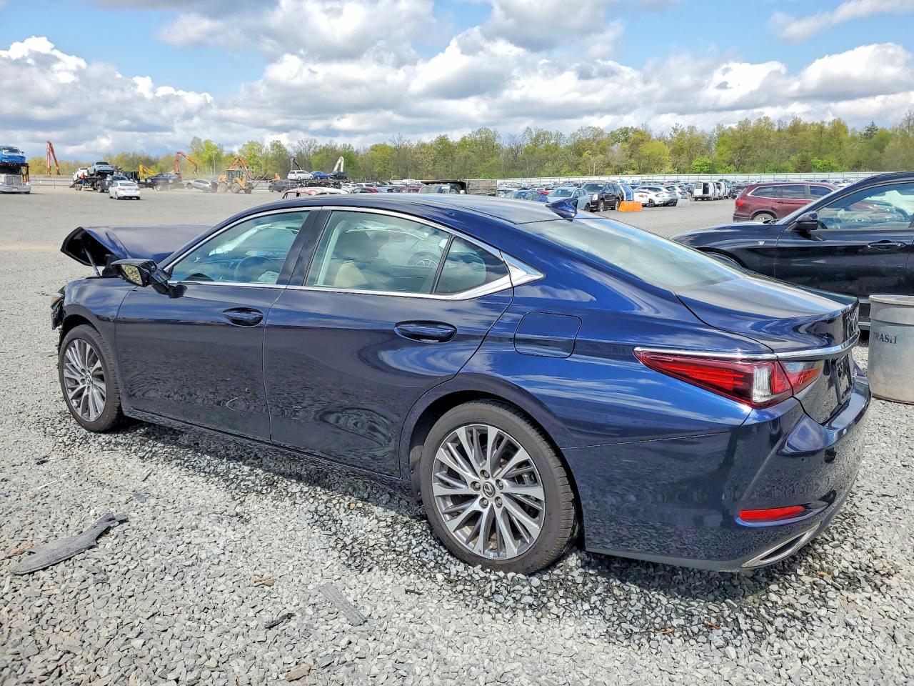2021 LEXUS ES350
