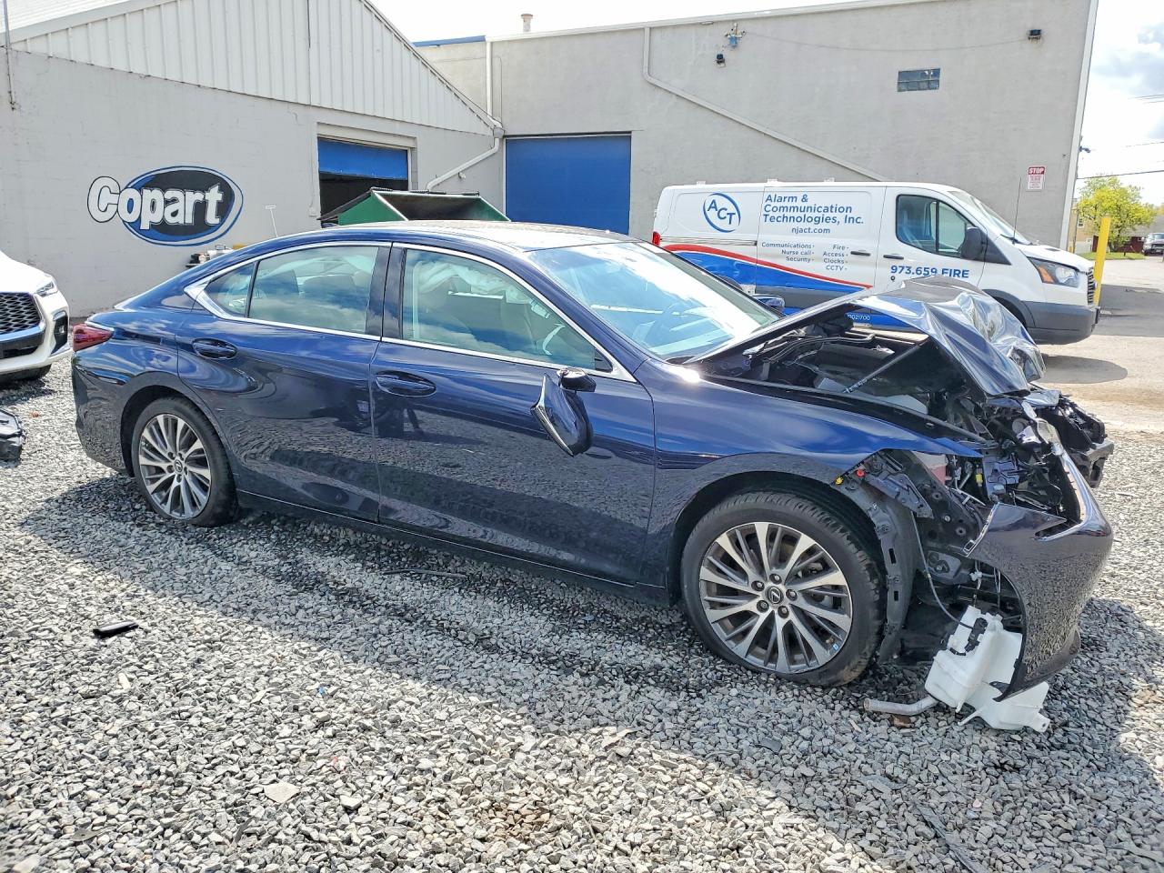 2021 LEXUS ES350
