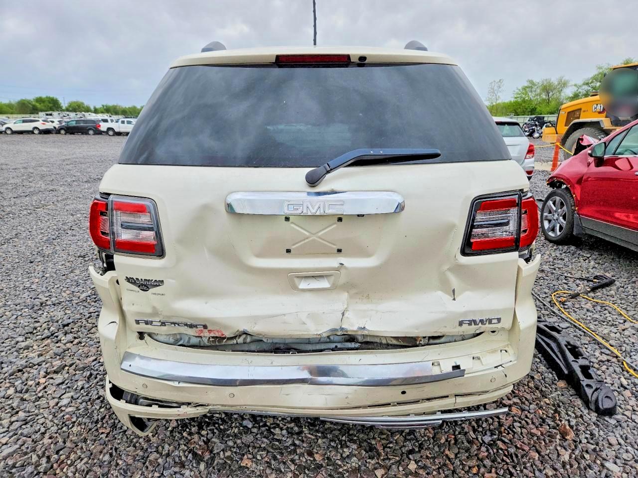2013 GMC ACADIA DEN