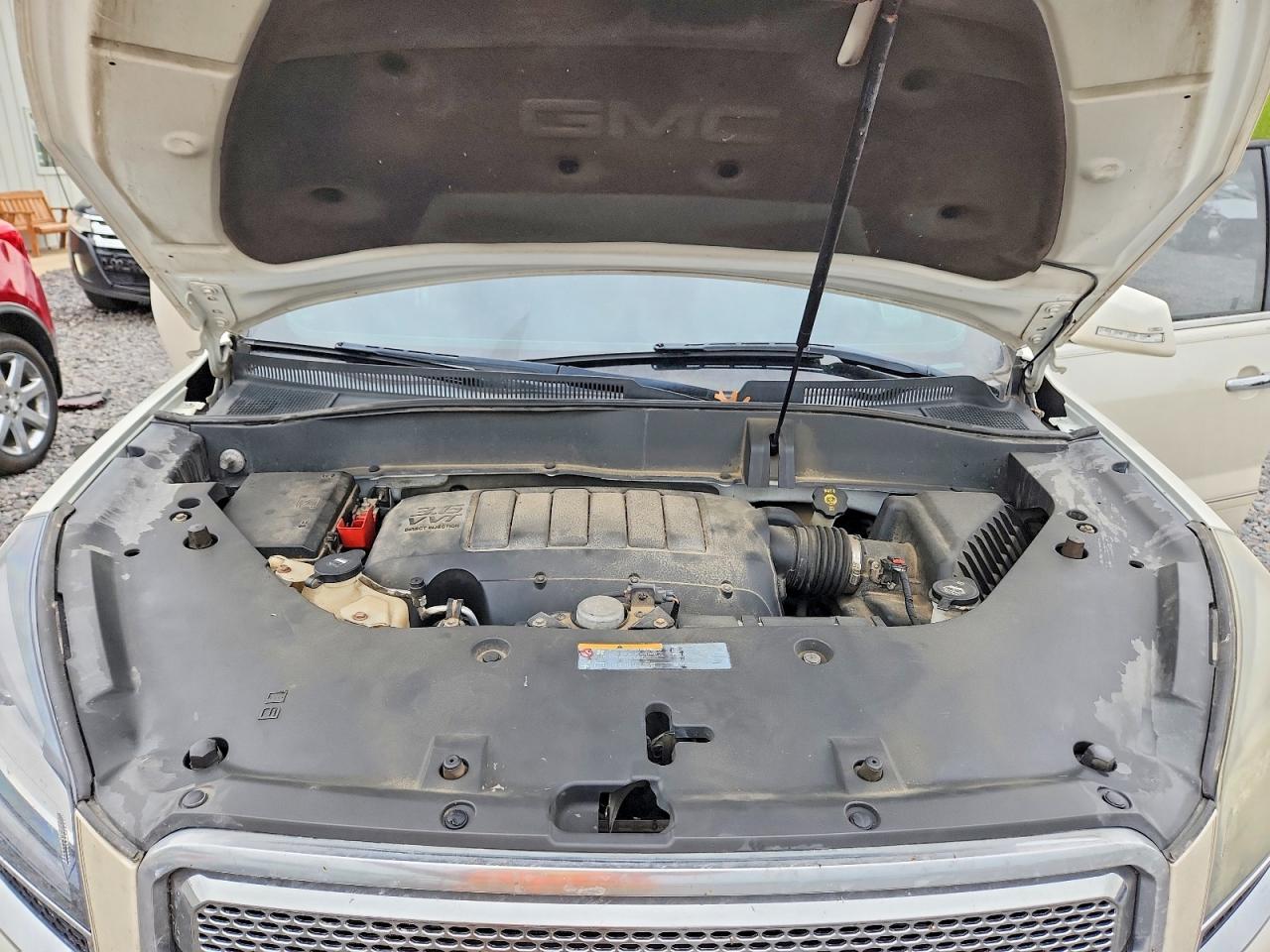 2013 GMC ACADIA DEN