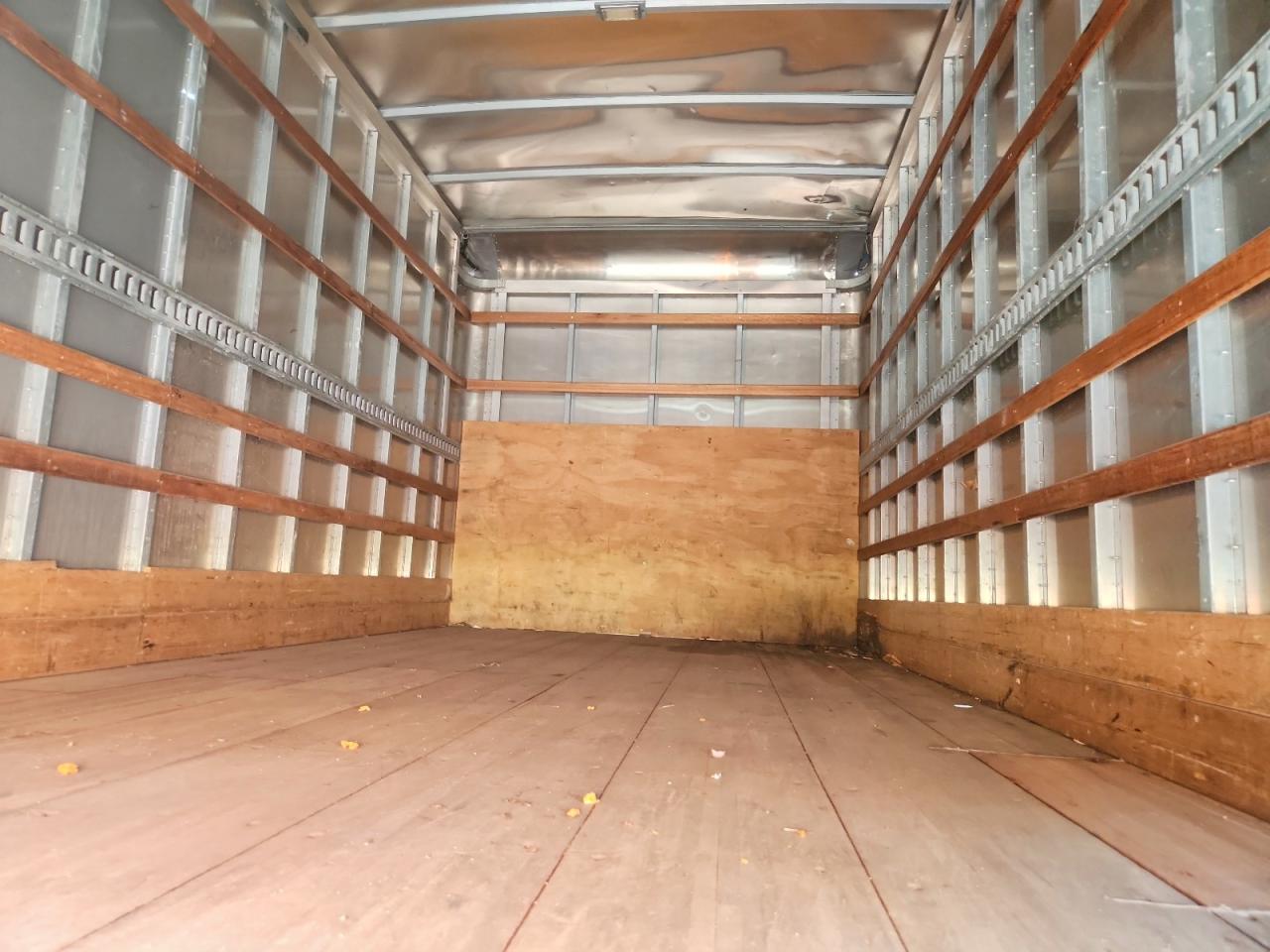 2019 ISUZU NPR
