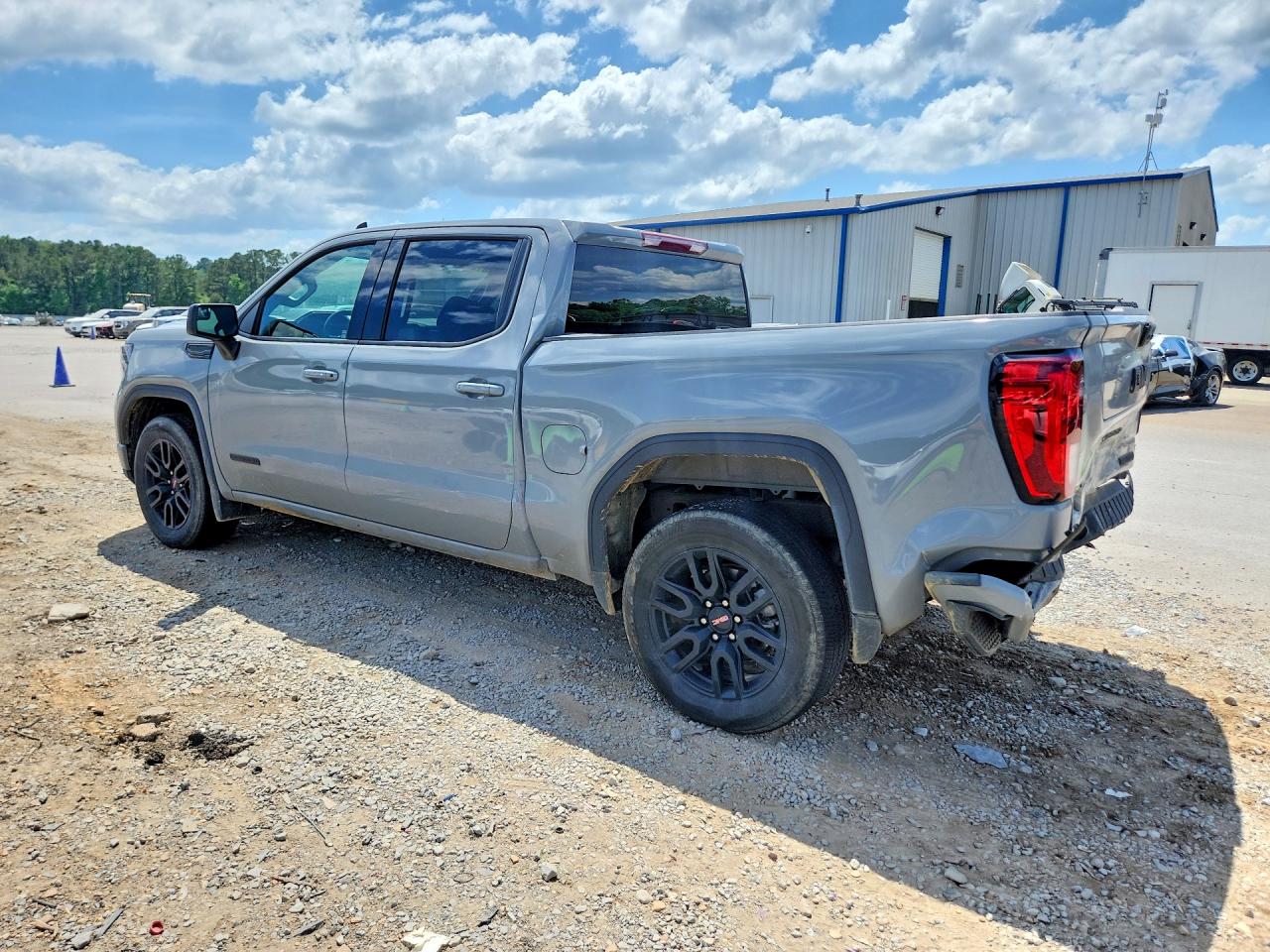 2024 GMC SIERRA
