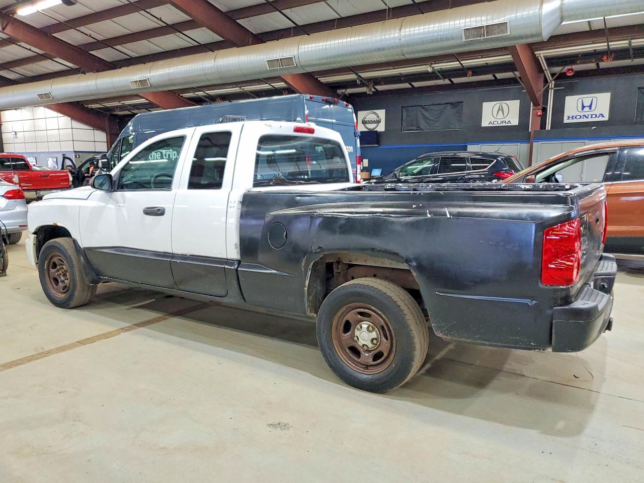 2010 DODGE DAKOTA