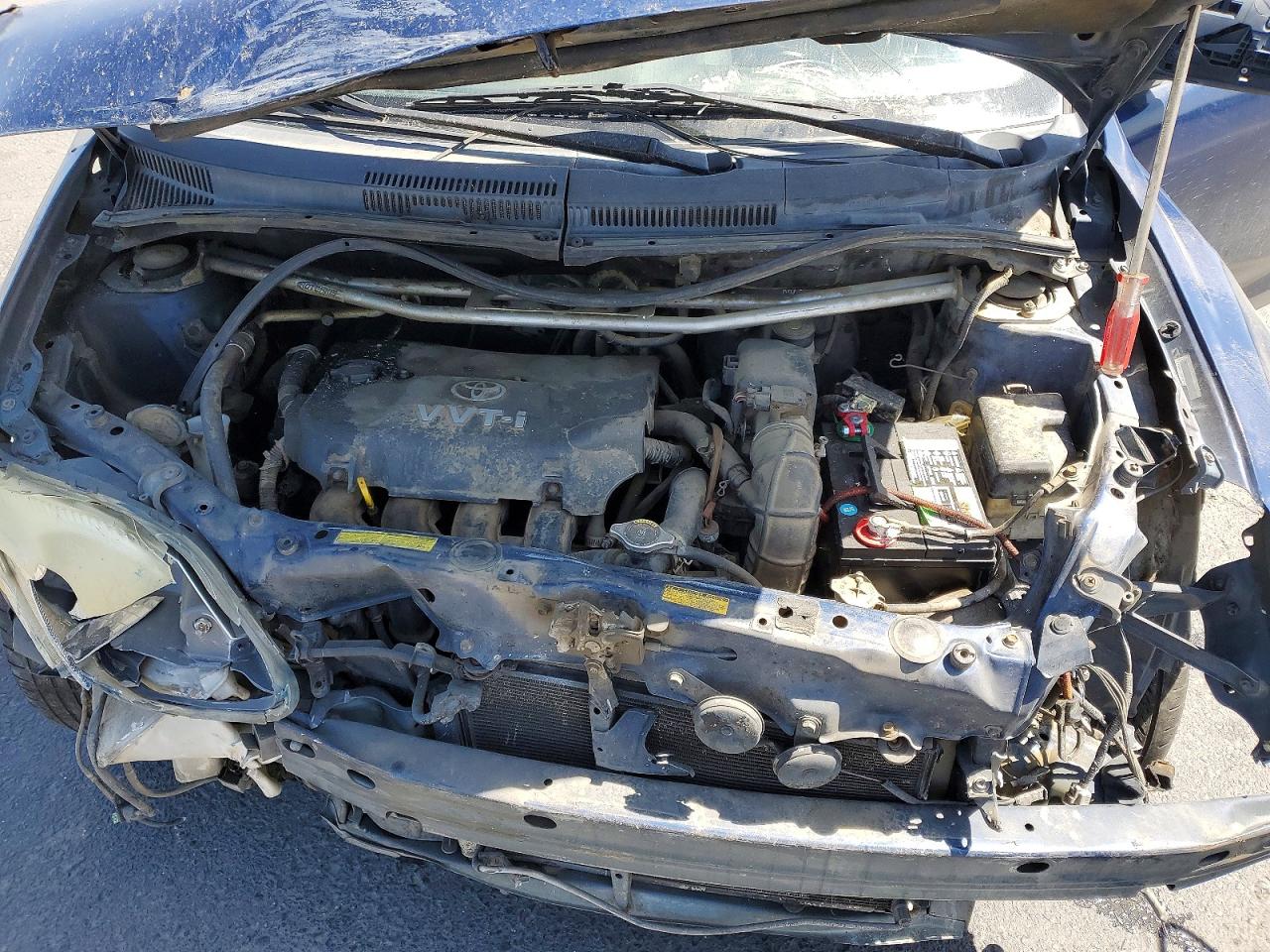 2004 TOYOTA XA