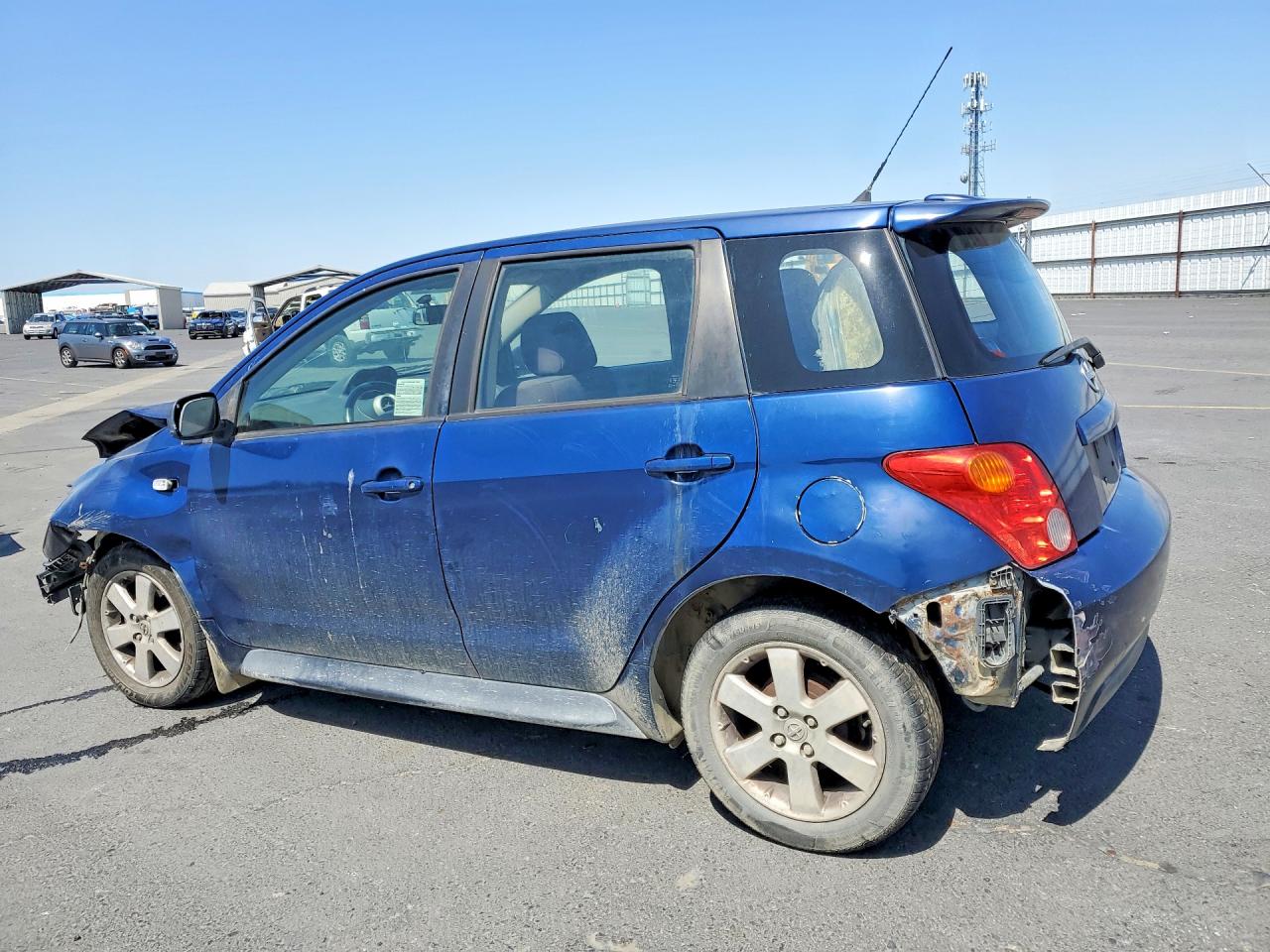 2004 TOYOTA XA