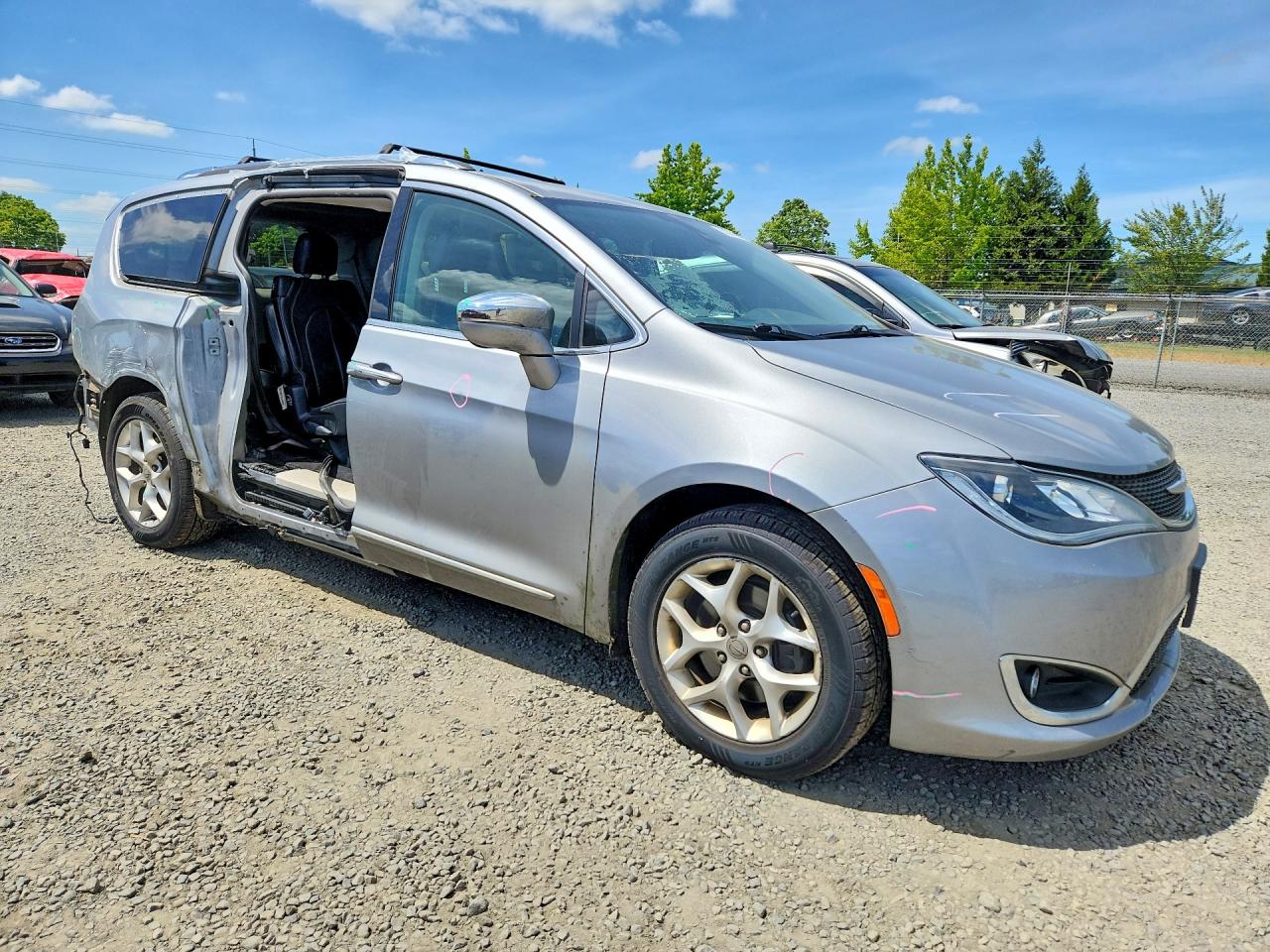 2019 CHRYSLER PACIFICA
