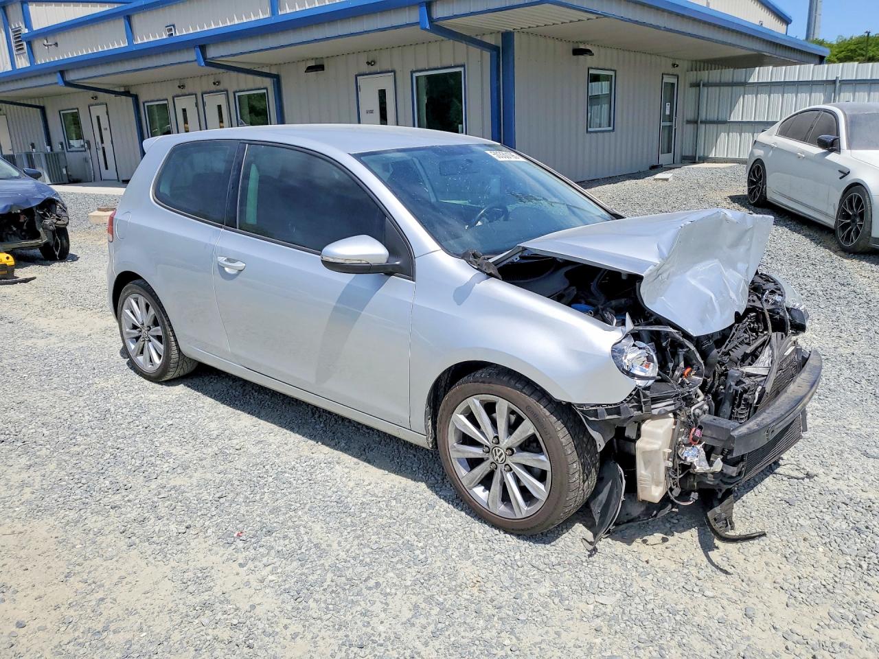 2012 VOLKSWAGEN GOLF