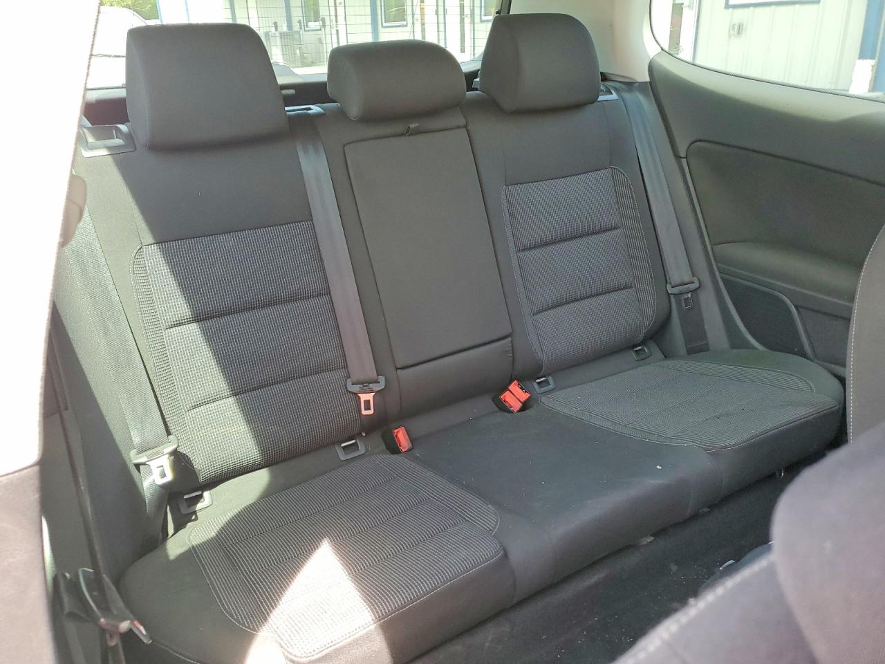 2012 VOLKSWAGEN GOLF