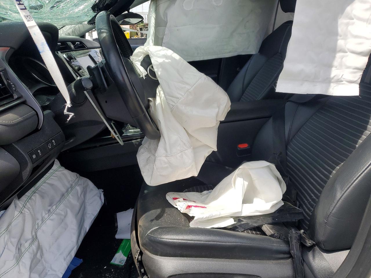 2020 TOYOTA CAMRY