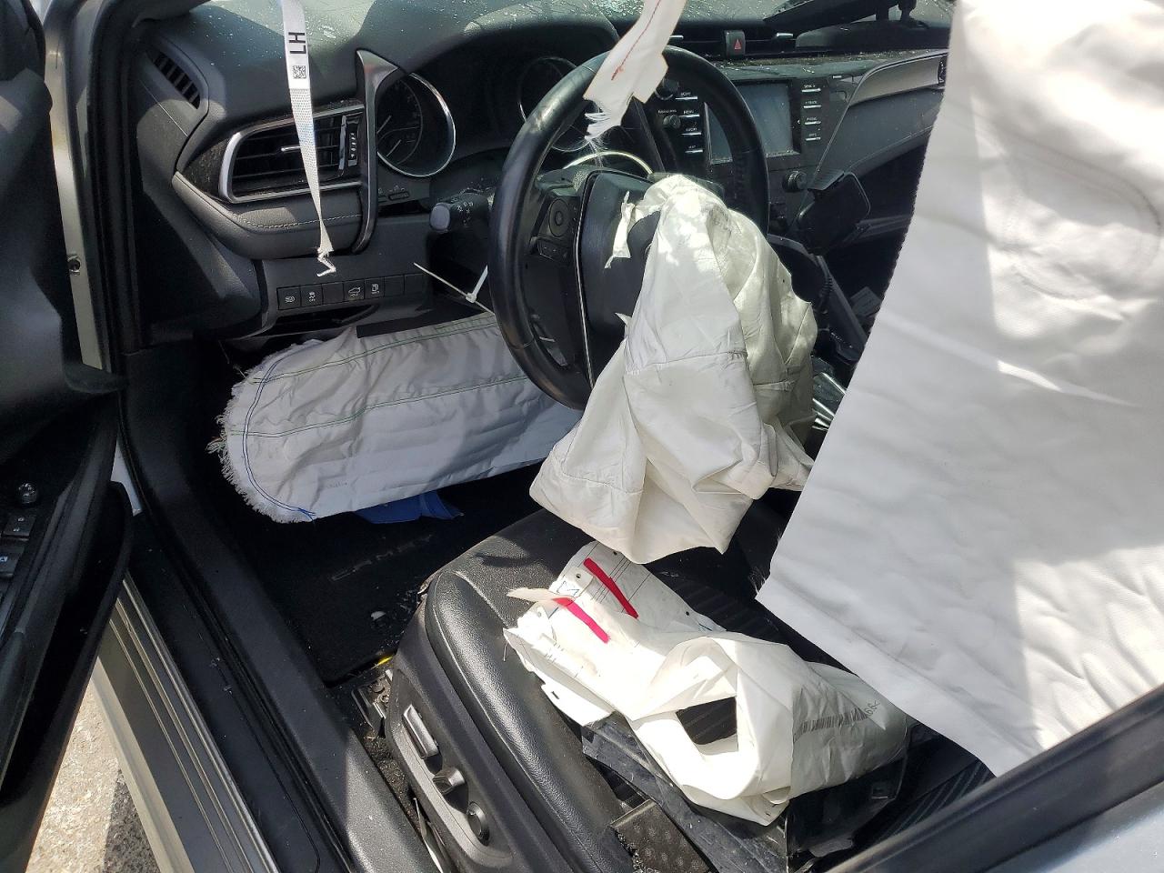 2020 TOYOTA CAMRY