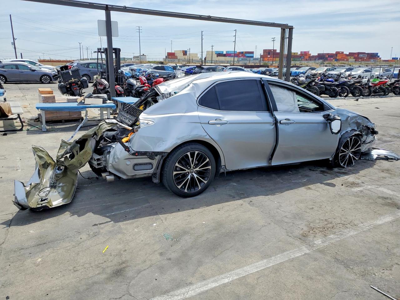 2020 TOYOTA CAMRY