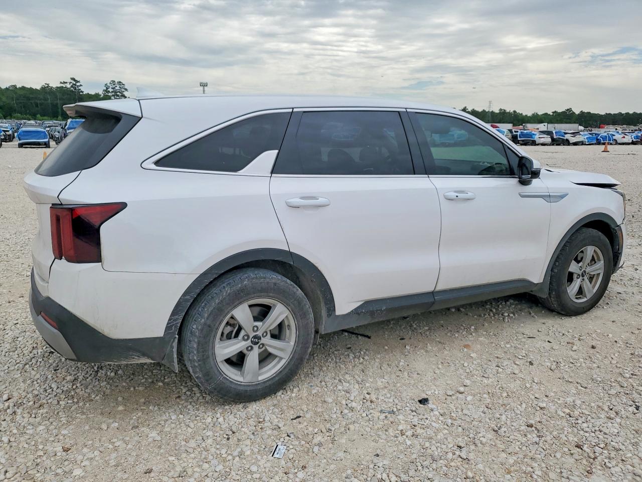 2025 KIA SORENTO