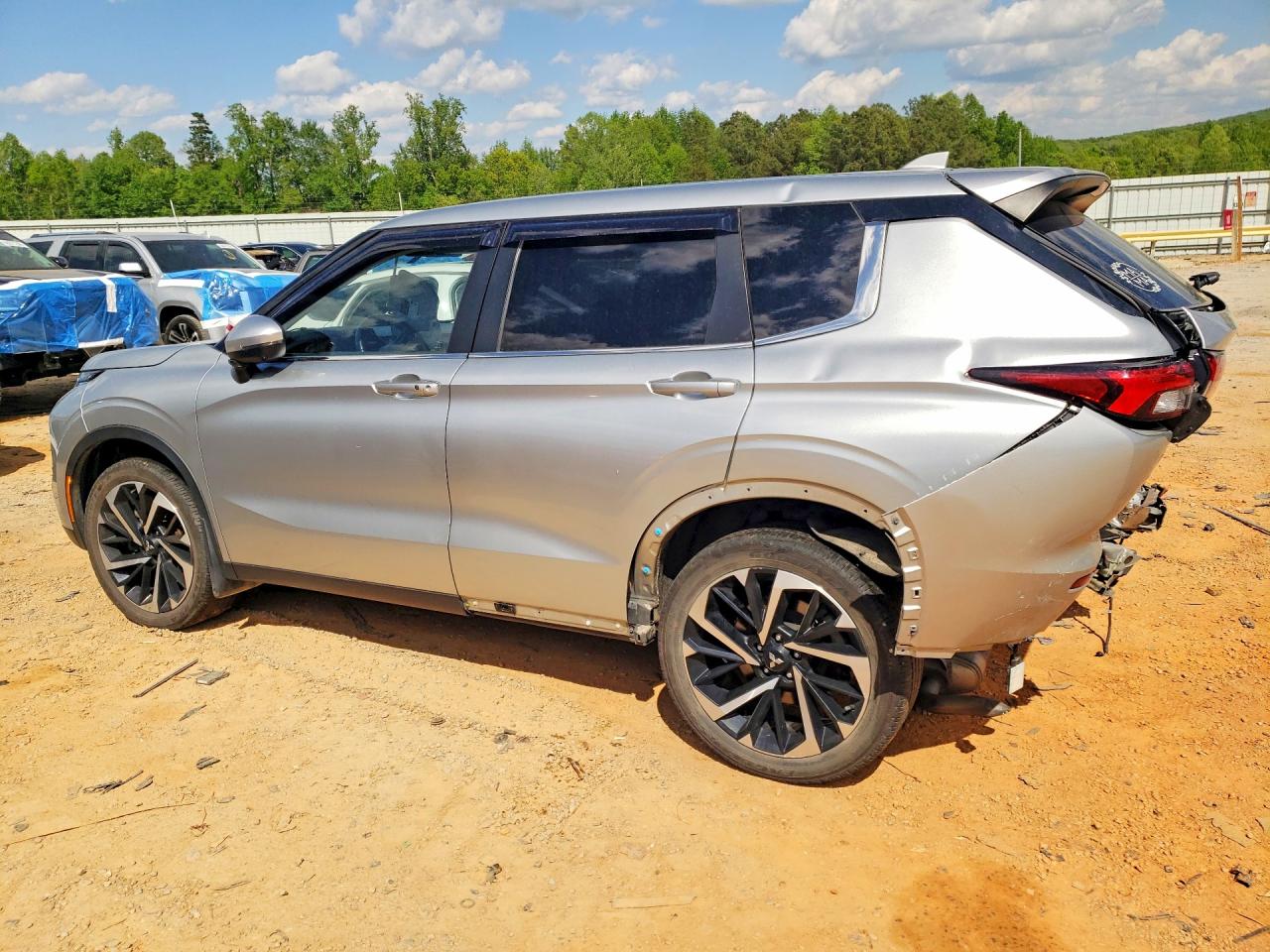 2022 MITSUBISHI OUTLANDER