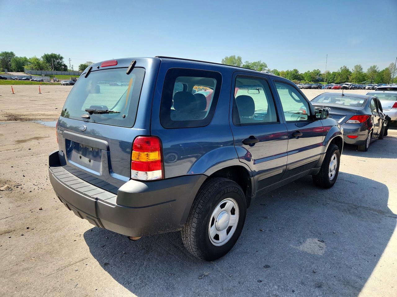 2005 FORD ESCAPE