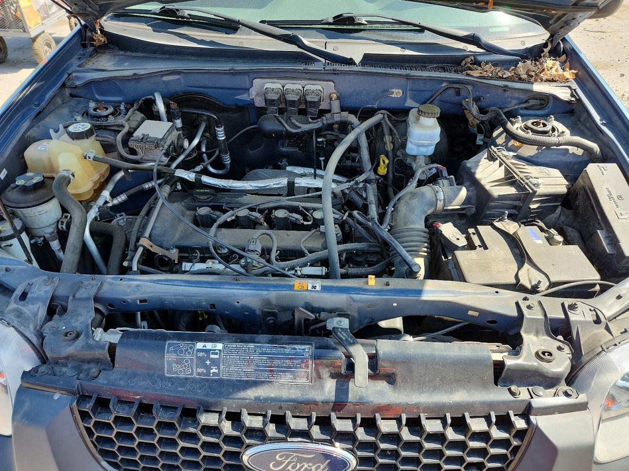 2005 FORD ESCAPE
