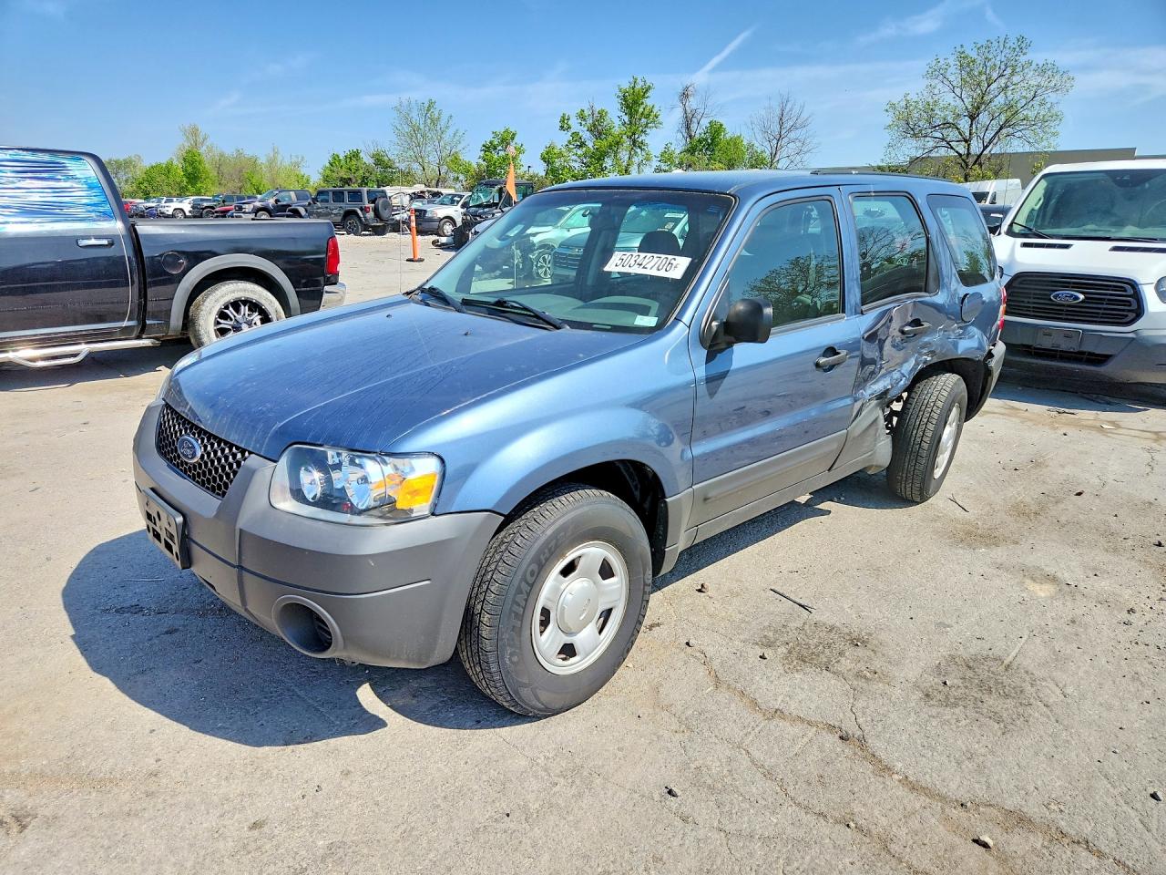 2005 FORD ESCAPE