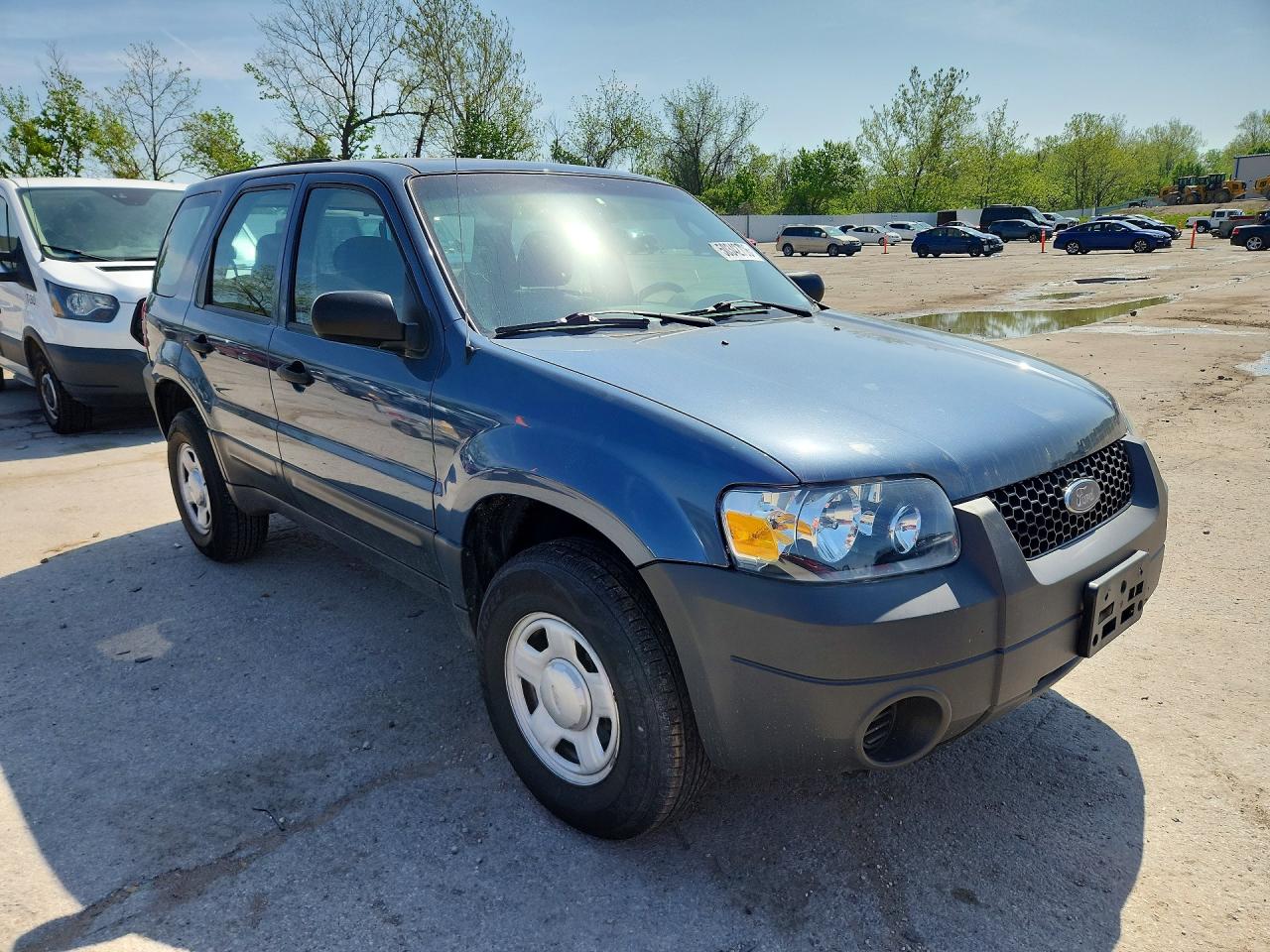 2005 FORD ESCAPE