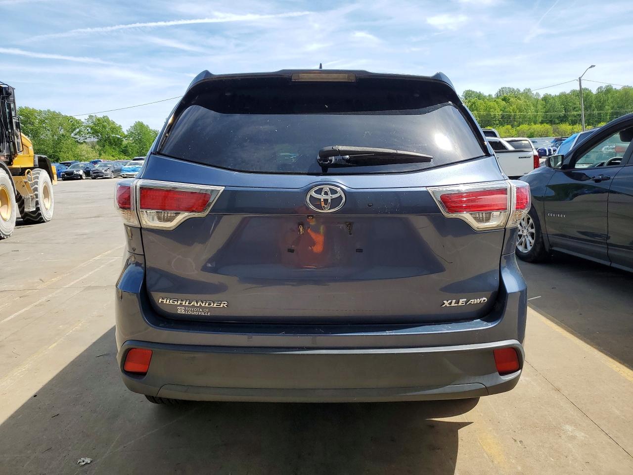 2016 TOYOTA HIGHLANDER
